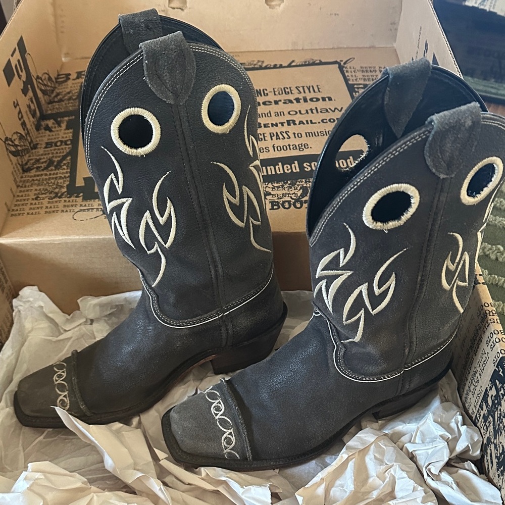 Justin cowboy boots